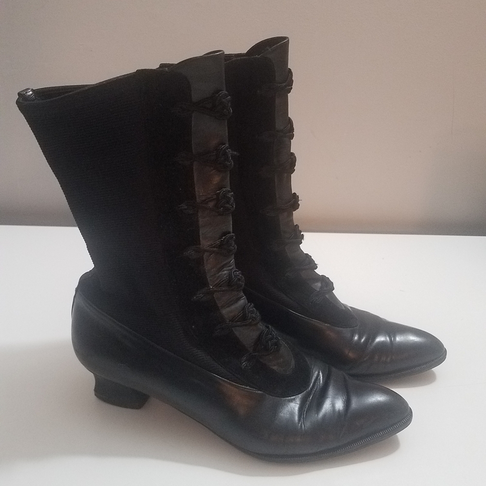 Vintage Stuart Weitzman for Roz and Sherm Victorian Black Leather Boots Size 8.5